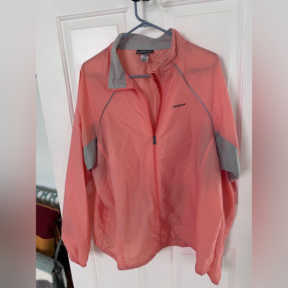 Patagonia Men’s Coral and Gray Utility Jacket